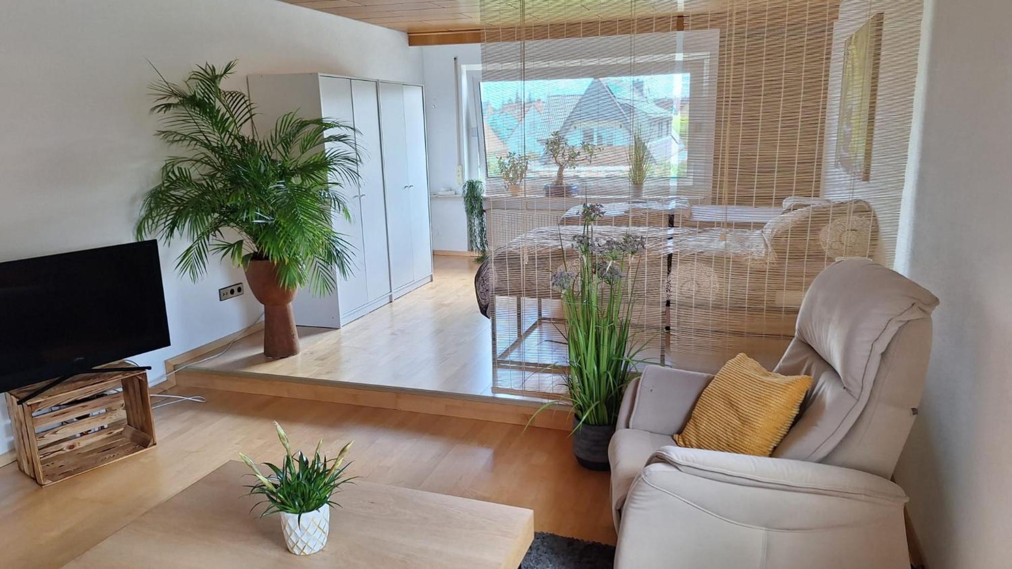 Haus Gartenblick รึสเซิลส์ไฮม์ ภายนอก รูปภาพ